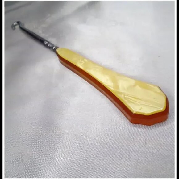 Antique Boot Hook - Victorian Corset Hook - Celluloid Button Hook- Boot Fastener - Picture 6 of 10